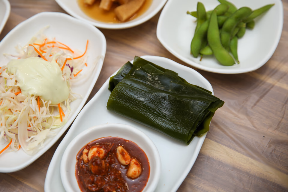 Quiet weekday lunch scene at a Jagalchi Haean-ro seafood restaurant