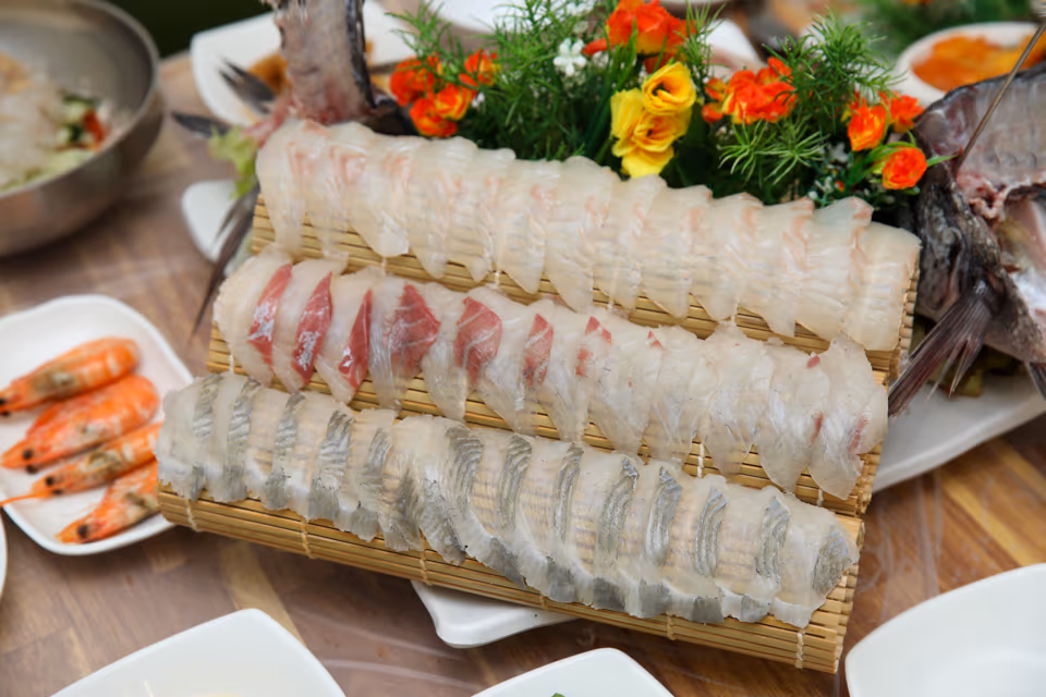 수정횟집 부산 자갈치해안로 활어회 전문점 홈으로 가기, 자연산 회와 양식 회 차이, 가격이 왜 다르고 어떻게 구별하나