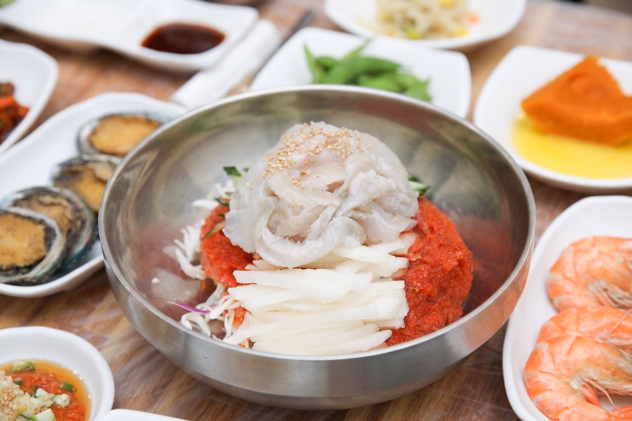 釜山生魚冷湯, 札嘎其市場周邊海鮮美食完全指南 (2/10)