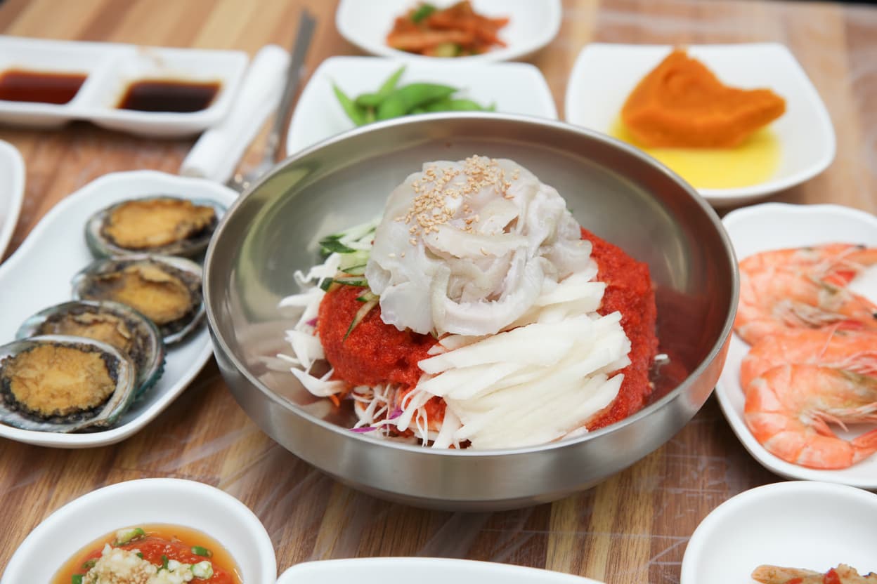 釜山生魚冷湯, 札嘎其市場周邊海鮮美食完全指南 (3/10)