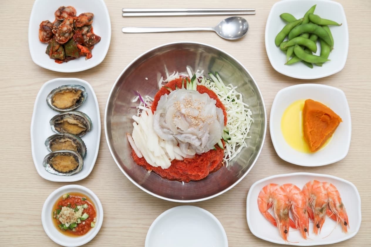 釜山生魚冷湯, 札嘎其市場周邊海鮮美食完全指南 (4/10)
