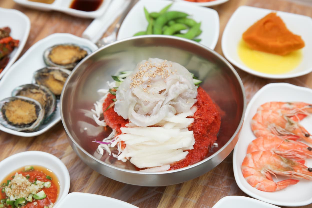 釜山生魚冷湯, 札嘎其市場周邊海鮮美食完全指南 (6/10)