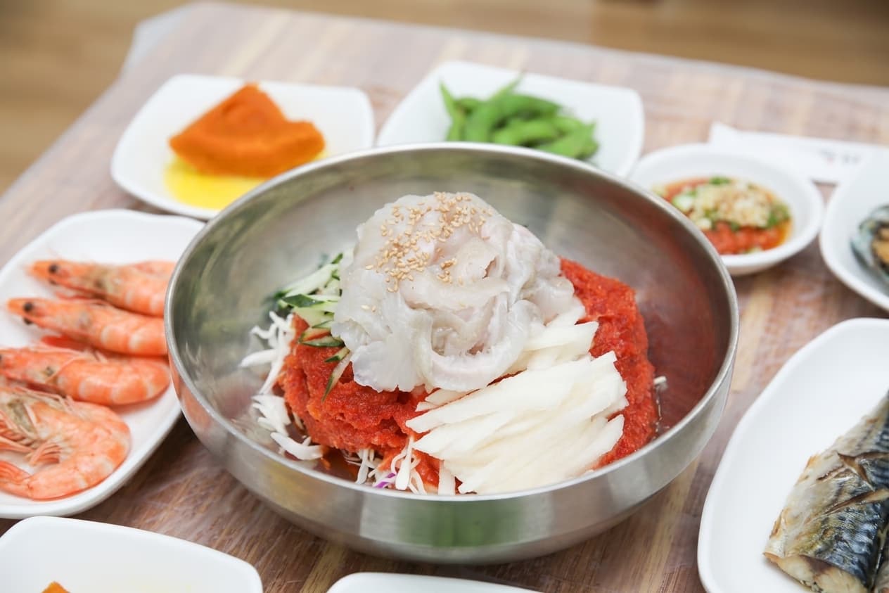 釜山生魚冷湯, 札嘎其市場周邊海鮮美食完全指南 (8/10)